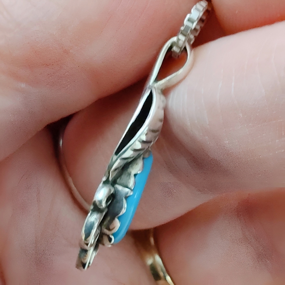 NAVAJO Artist BVL Sterling Silver Floral Leaf Turquoise Pendant Necklace - Picture 6 of 11